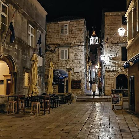 Beautiful Apartment In Prizba With Wifi Exterior photo