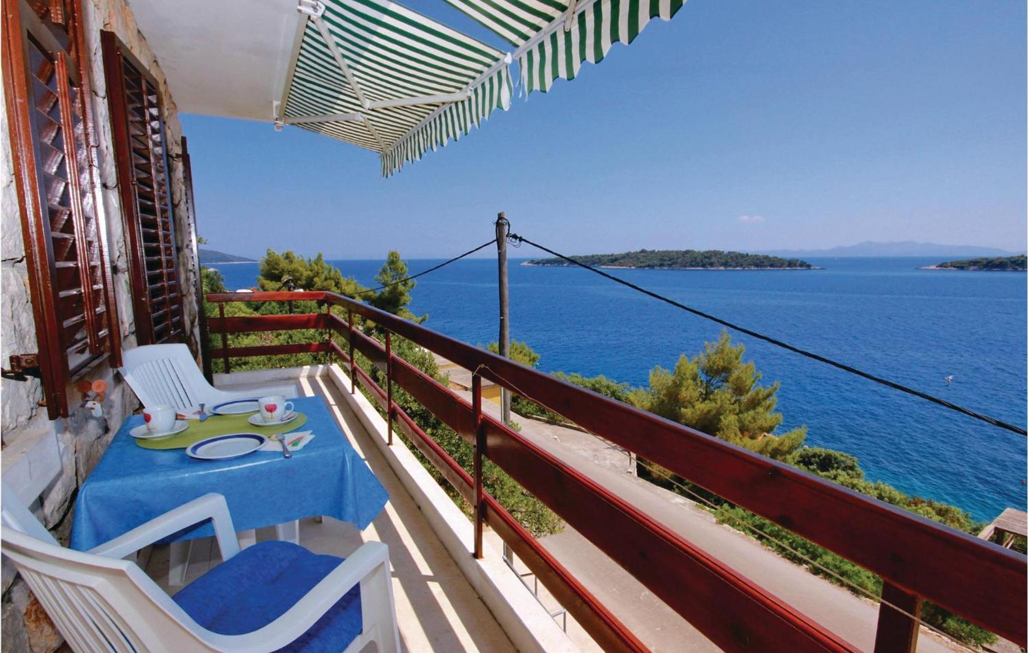 Beautiful Apartment In Prizba With Wifi Exterior photo